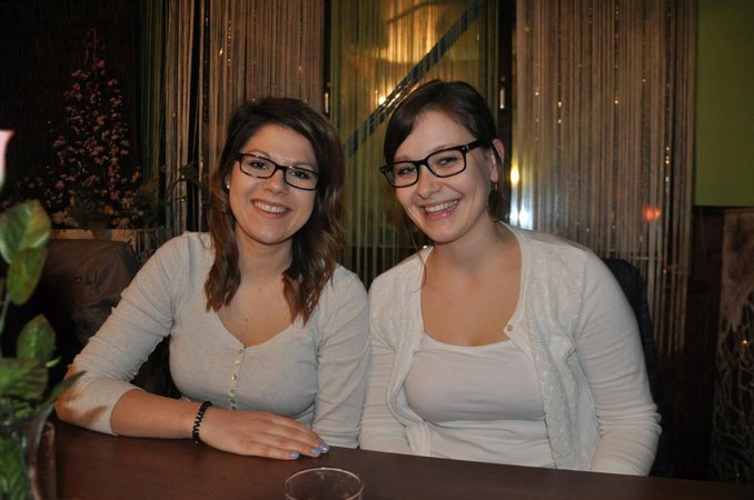 Versammlung mit Eierpecken